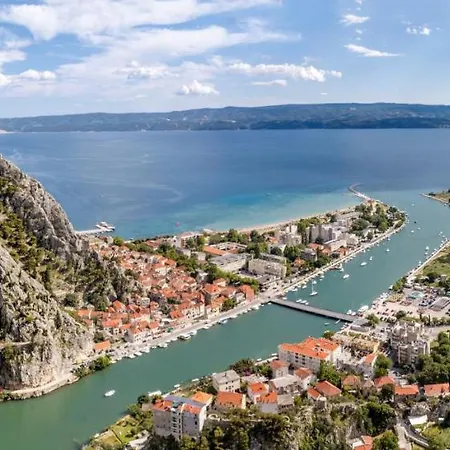 Dasianda - Only 90 M From The Beach, Private 30msq Heated Pool Stanici