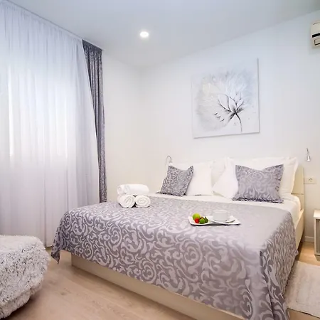 Villa Dasianda - Only 90 M From The Beach, Private 30msq Heated Pool