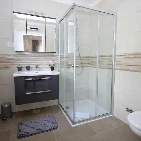 Dasianda - Only 90 M From The Beach, Private 30msq Heated Pool Villa Stanici