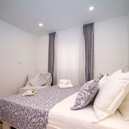 Dasianda - Only 90 M From The Beach, Private 30msq Heated Pool * Stanici