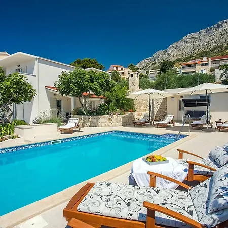 Dasianda - Only 90 M From The Beach, Private 30msq Heated Pool Villa
